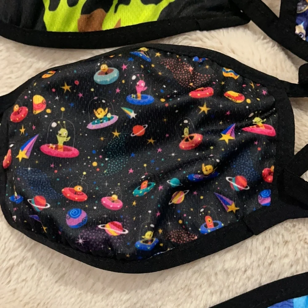 New set/5 kid’s Alien face masks